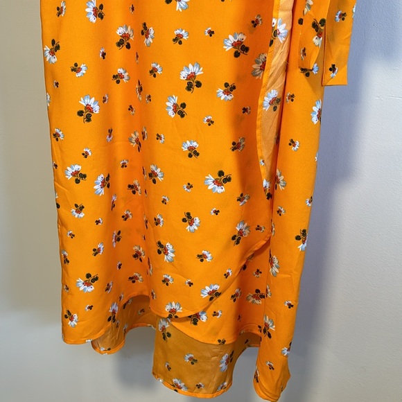 Loft floral midi wrap skirt. - Picture 3 of 9